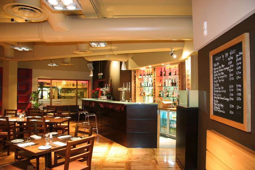 The Dragon Hotel Σουόνσι Εστιατόριο φωτογραφία