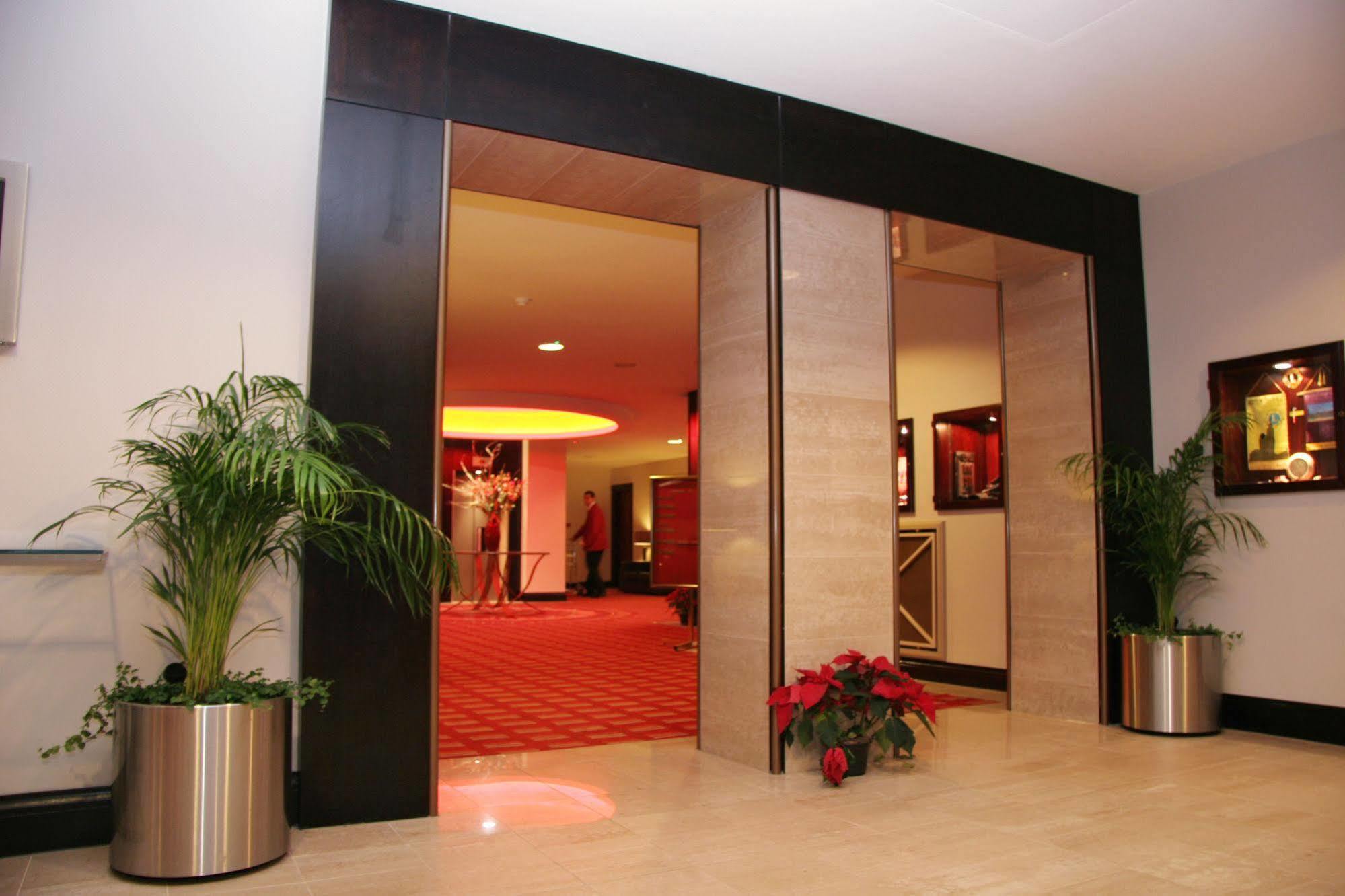 The Dragon Hotel Σουόνσι Εξωτερικό φωτογραφία