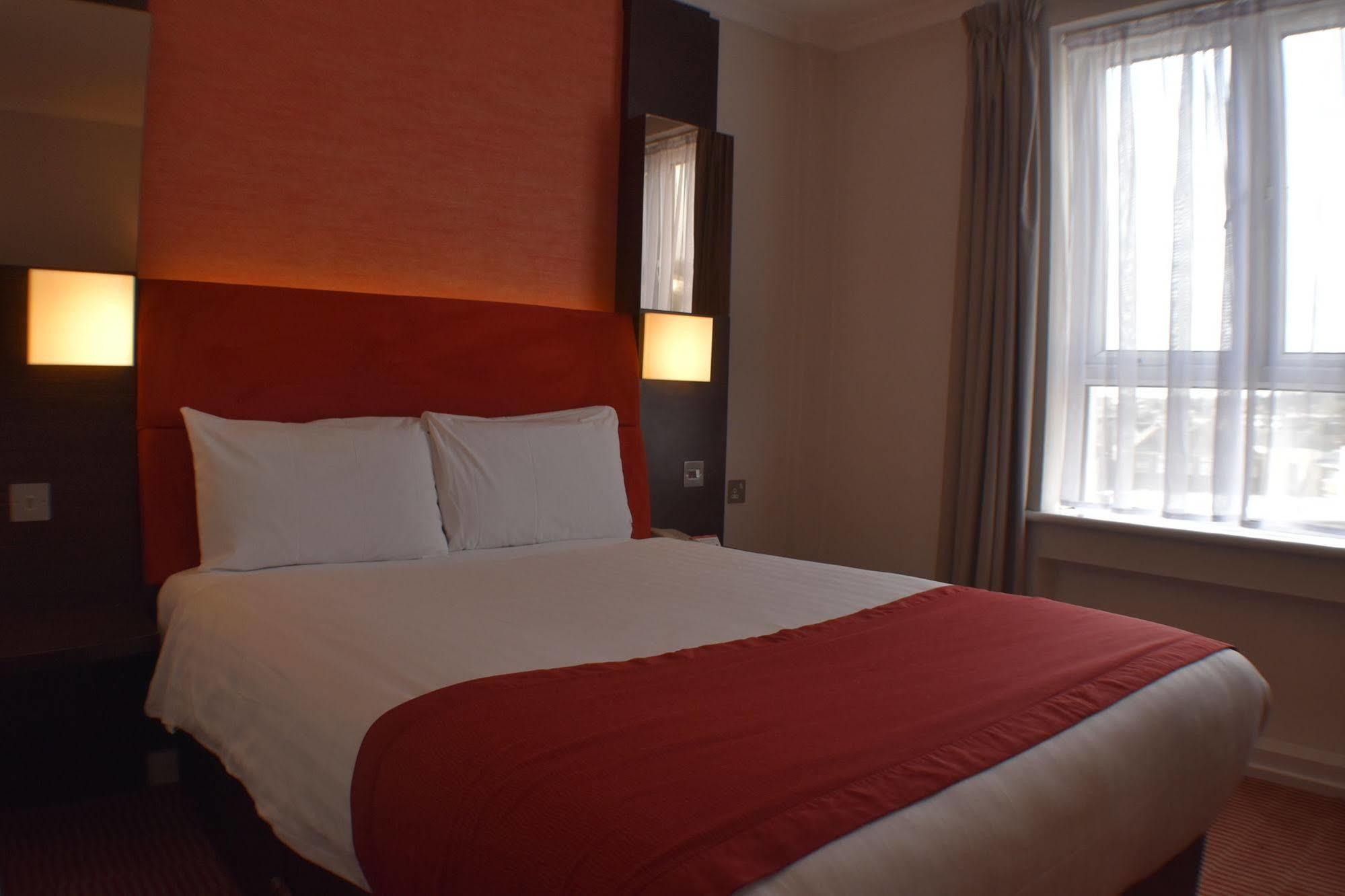 The Dragon Hotel Σουόνσι Εξωτερικό φωτογραφία